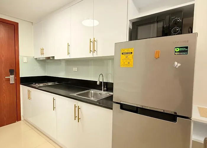 Aparthotel Shell Residences Mall Of Caitlin's Place 4*
